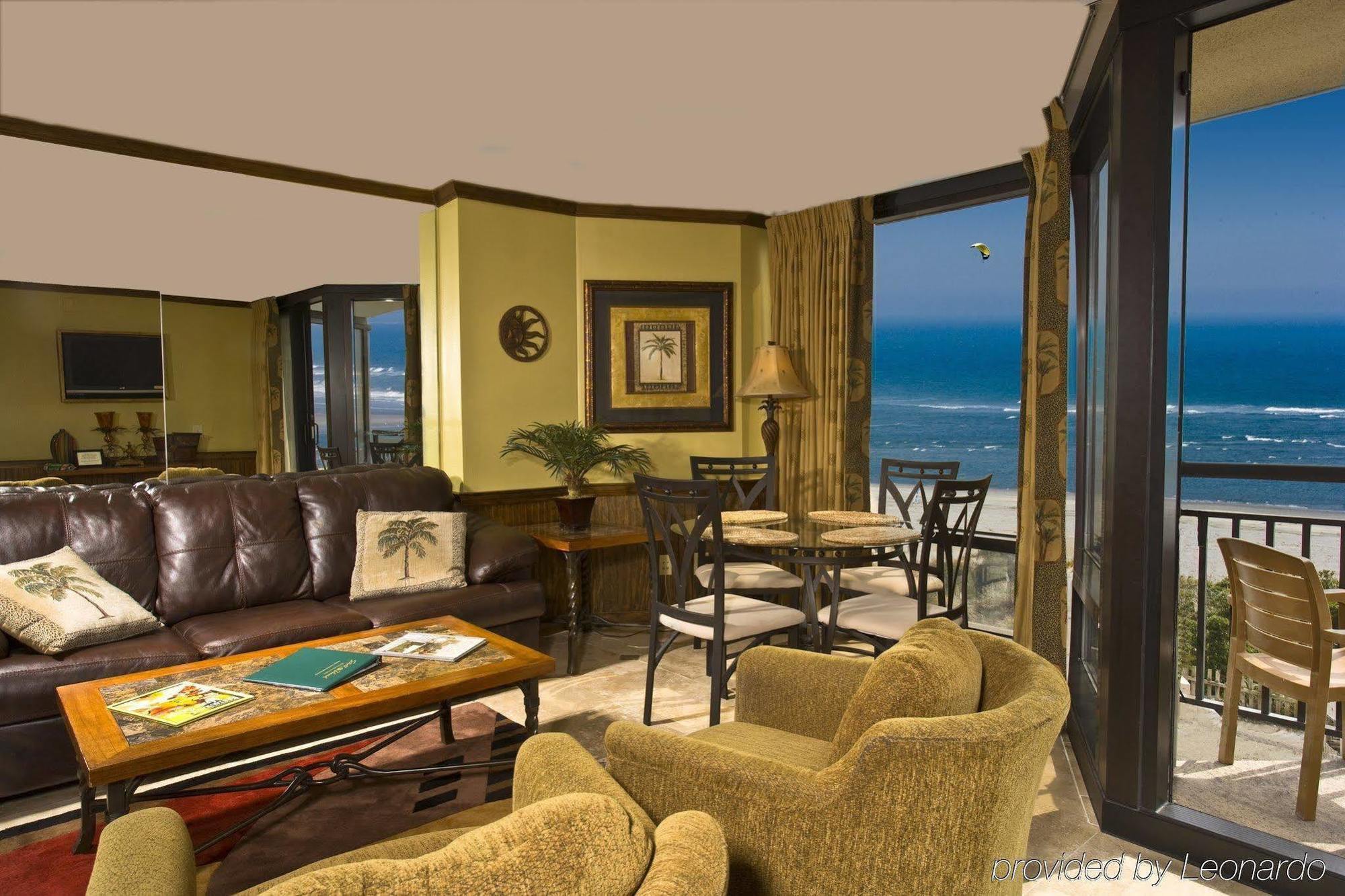 Shell Island - Oceanfront 3*